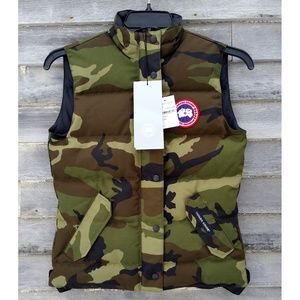 Canada Goose Women's Camo Vest NWT Authentic $425
